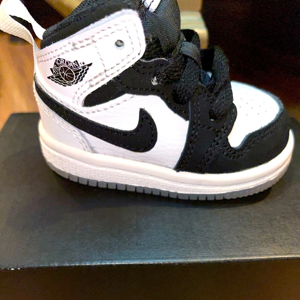Jordan baby Sneakers - Black and White